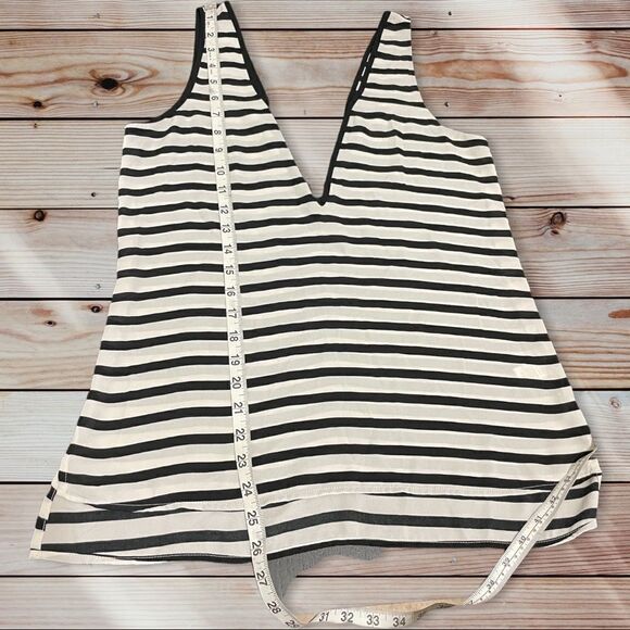Express Nautical Striped Flowy tank - Picture 2 of 6